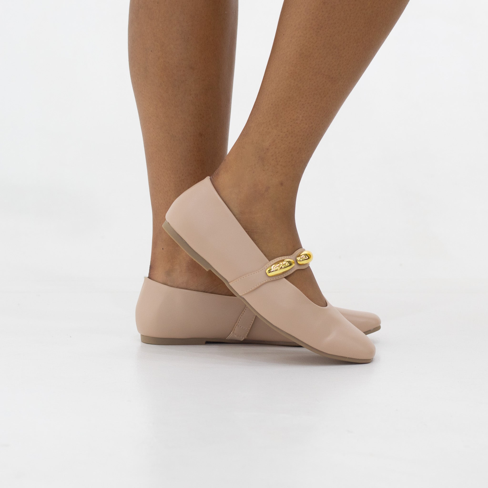 Kumo flat ballarina with gold trims pump shoe