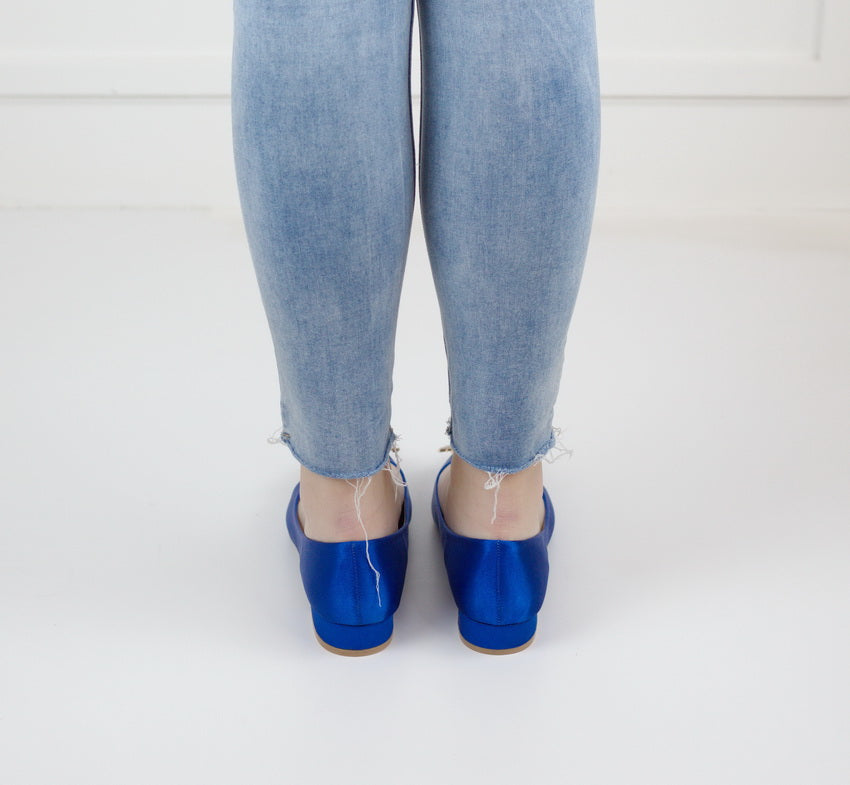 Zandra flat heel with flat trim royal blue