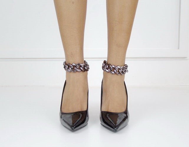 Elvira 9cm heel with chain ankle strap black