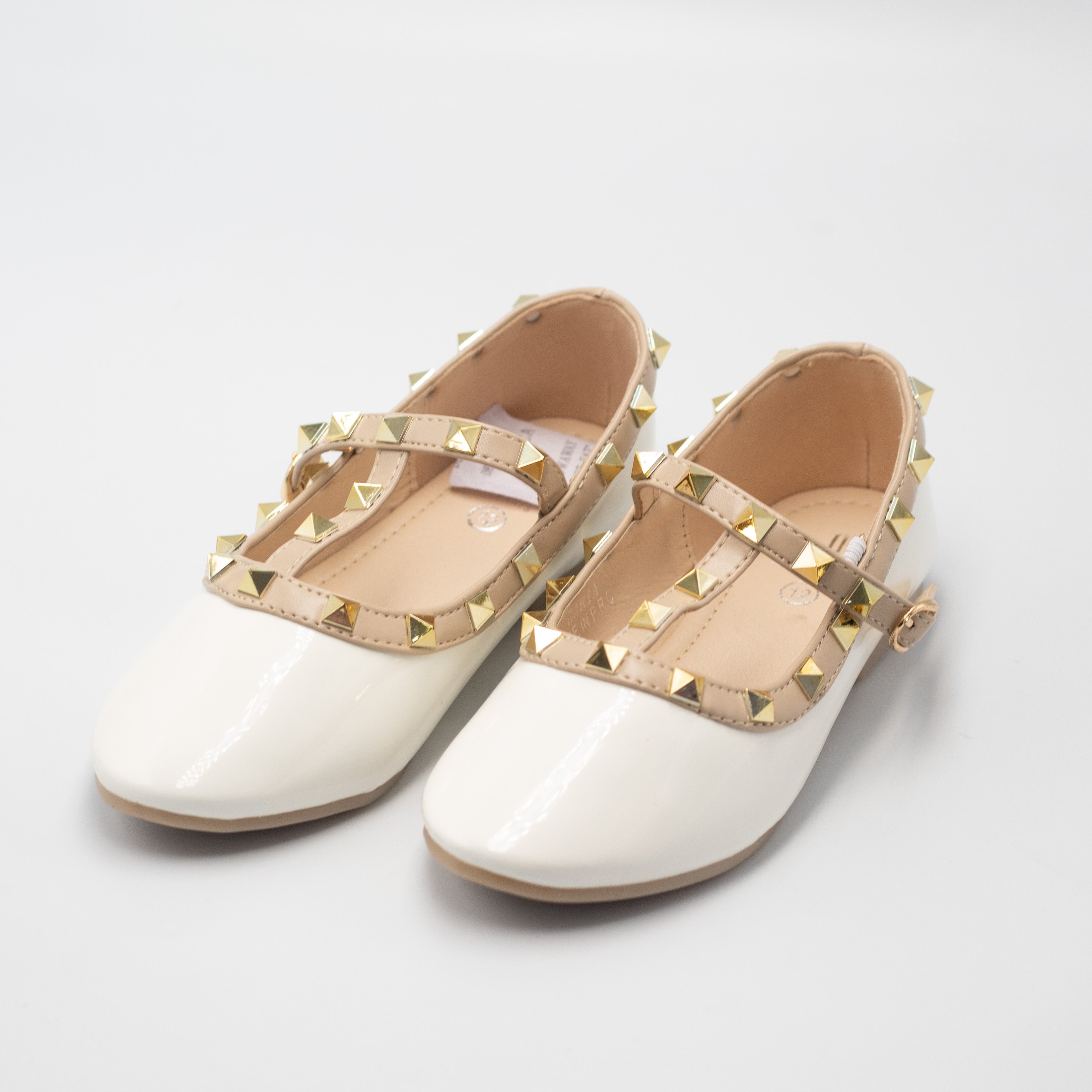White girls dress pump with studded detail caria