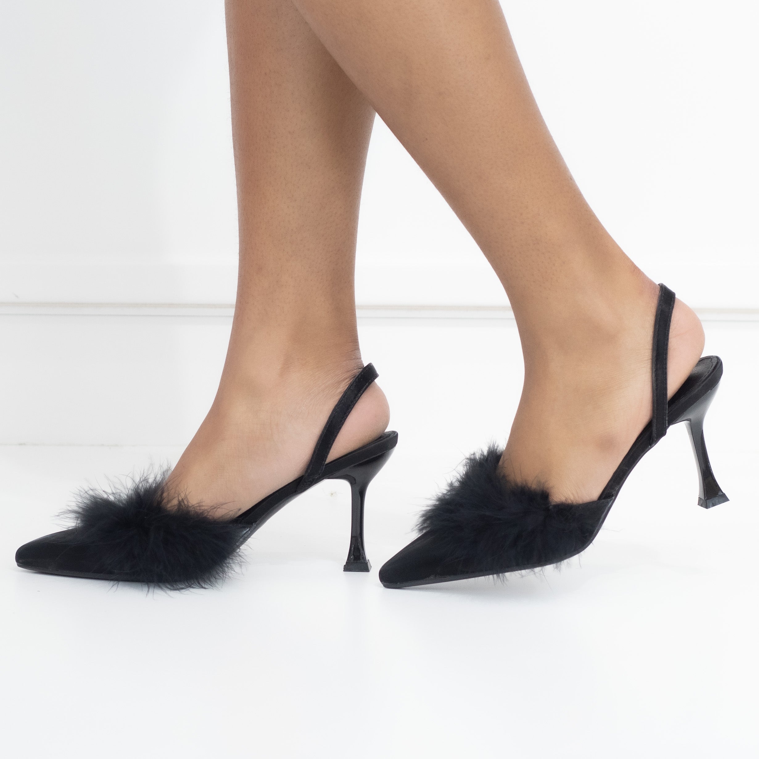 Black pointy sling back pump with fur detail nuray