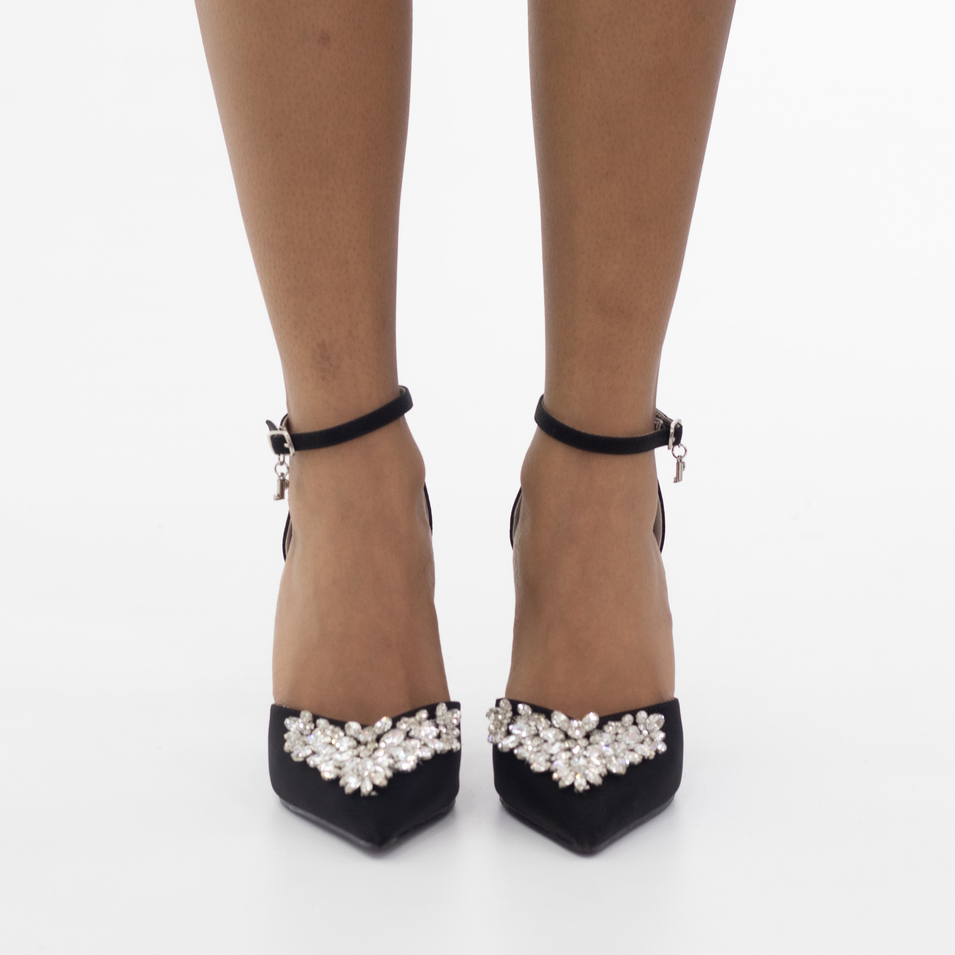 Black mid heel SATIN PU with v-shaped diamante trim kora