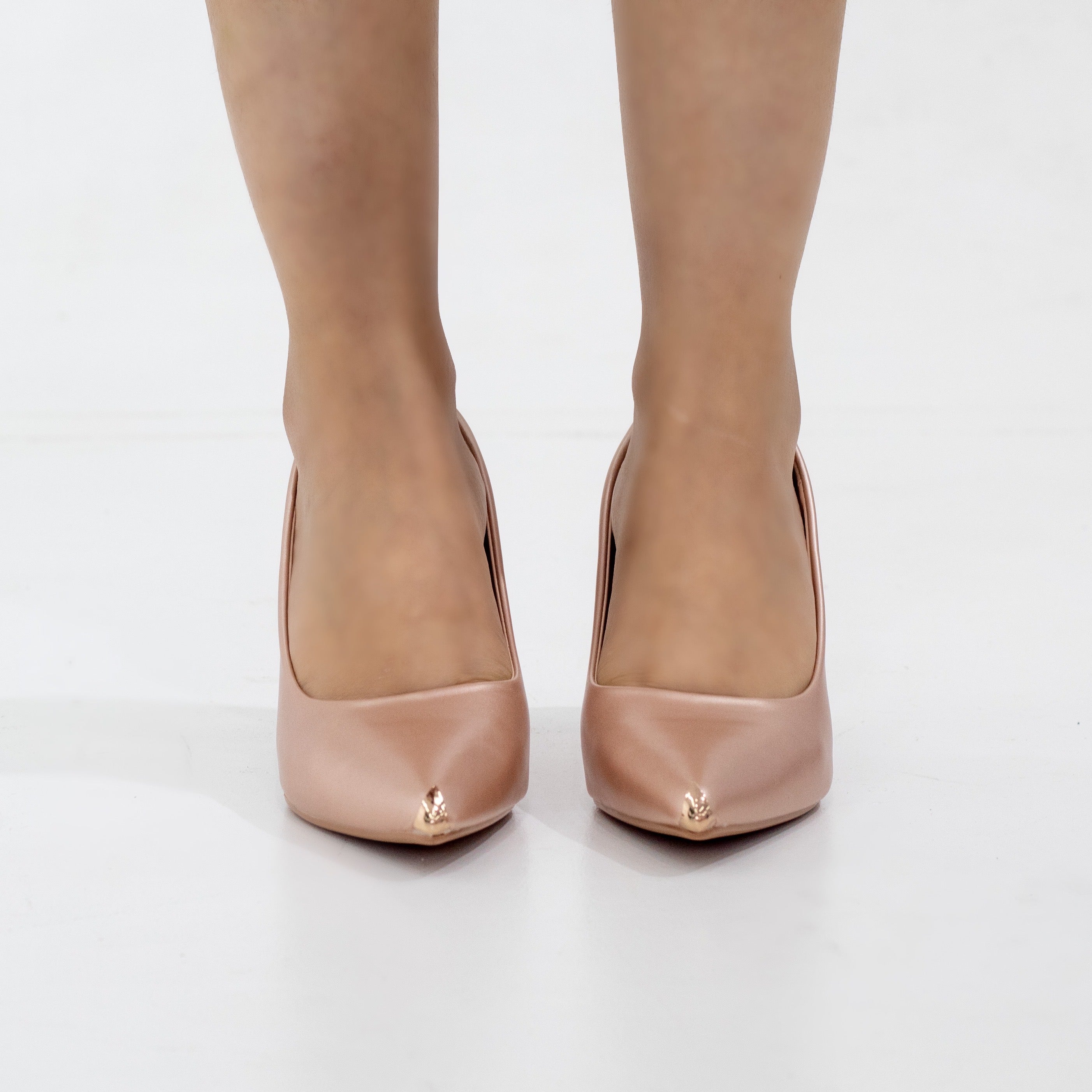 Rose gold faux court with gold pointy toe on 8cm heel doha