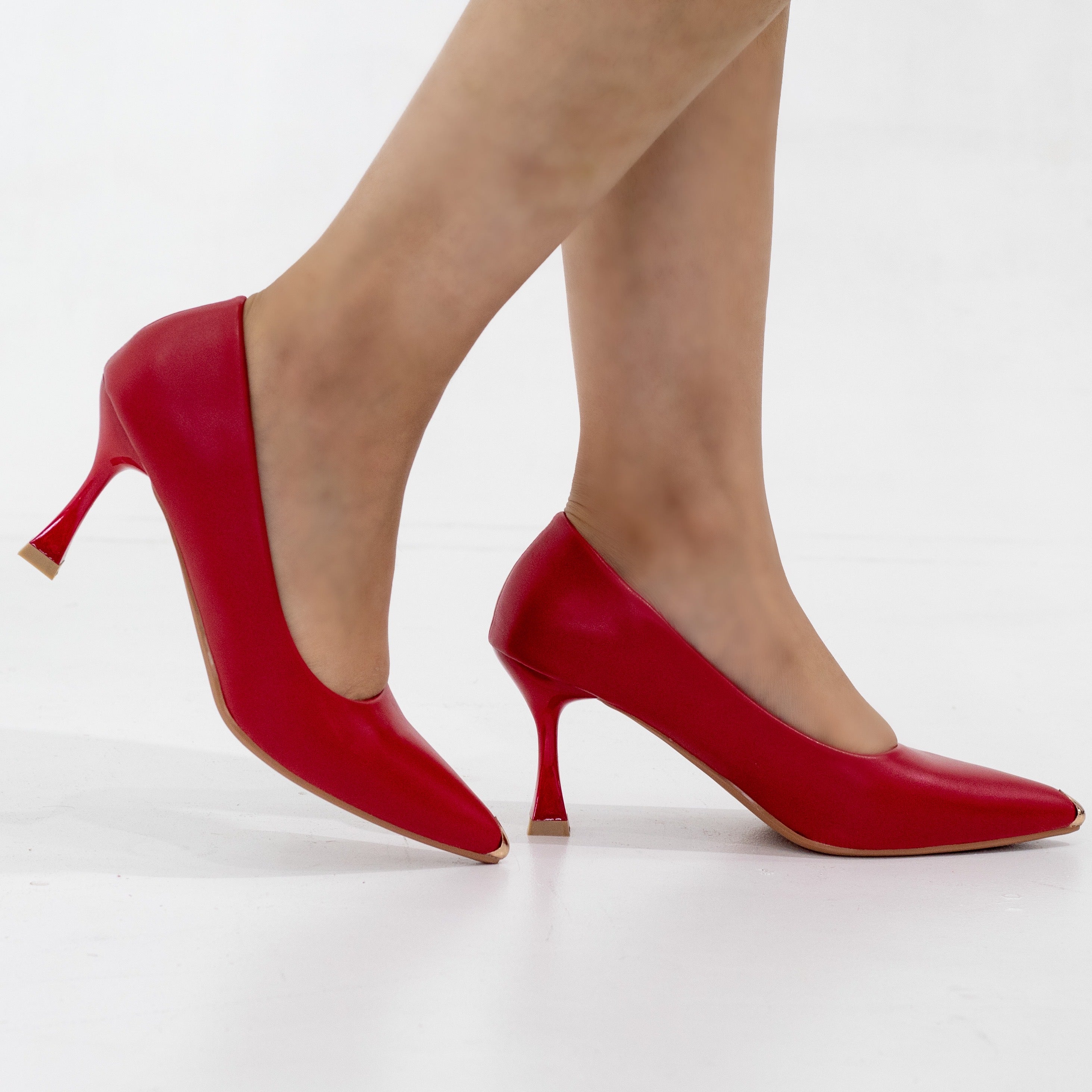 Red faux court with gold pointy toe on 8cm heel doha