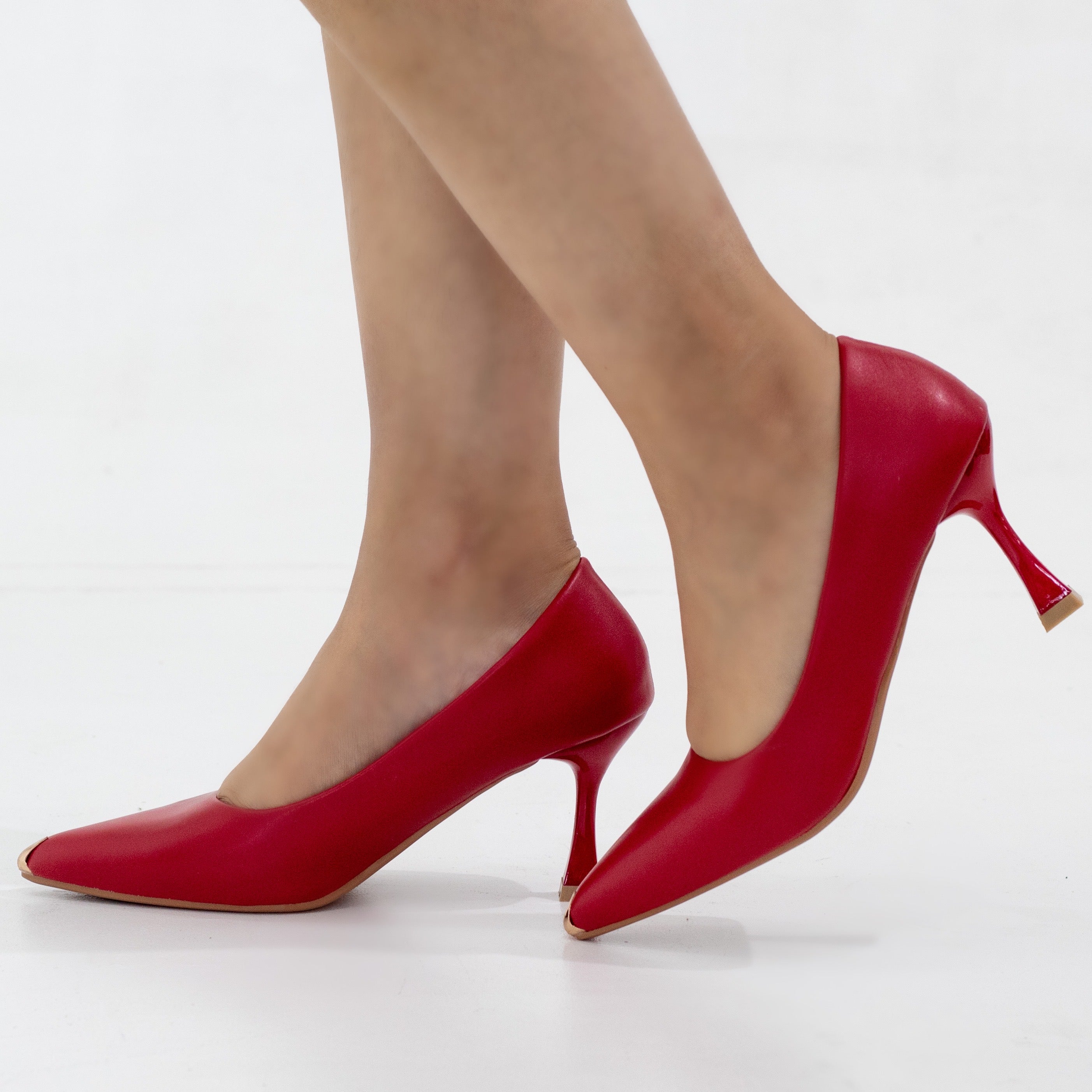 Red faux court with gold pointy toe on 8cm heel doha