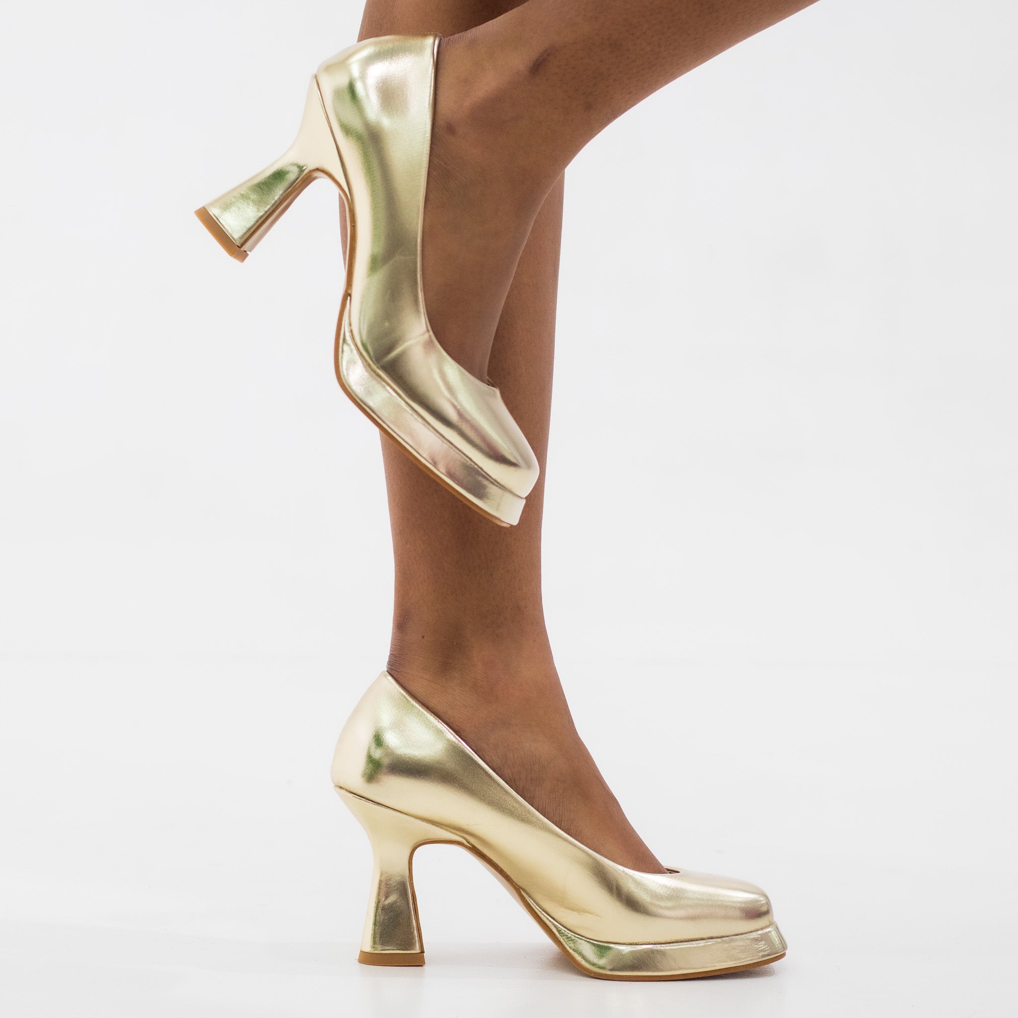 Gold 9cm heel platform court shoe concorde
