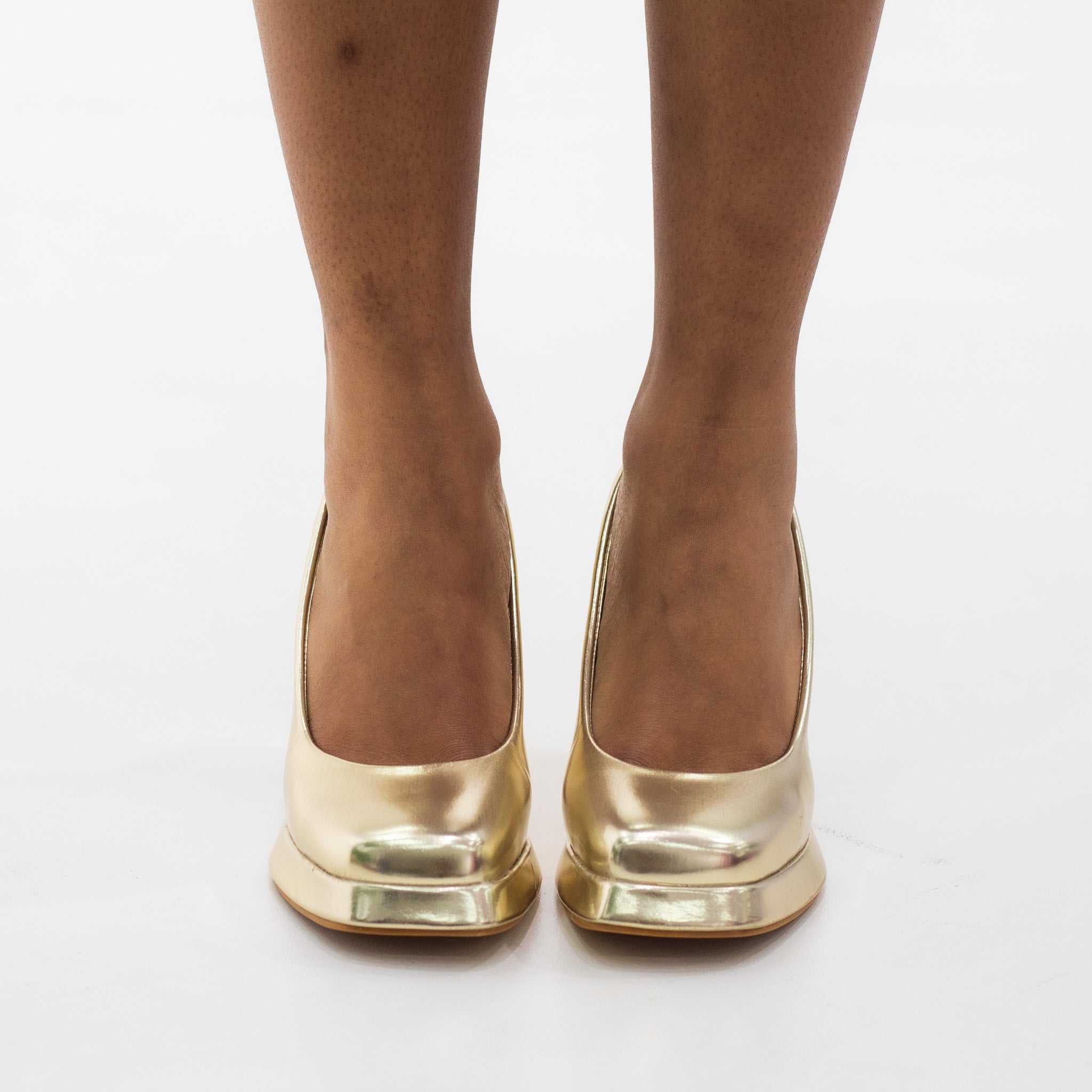 Gold 9cm heel platform court shoe concorde