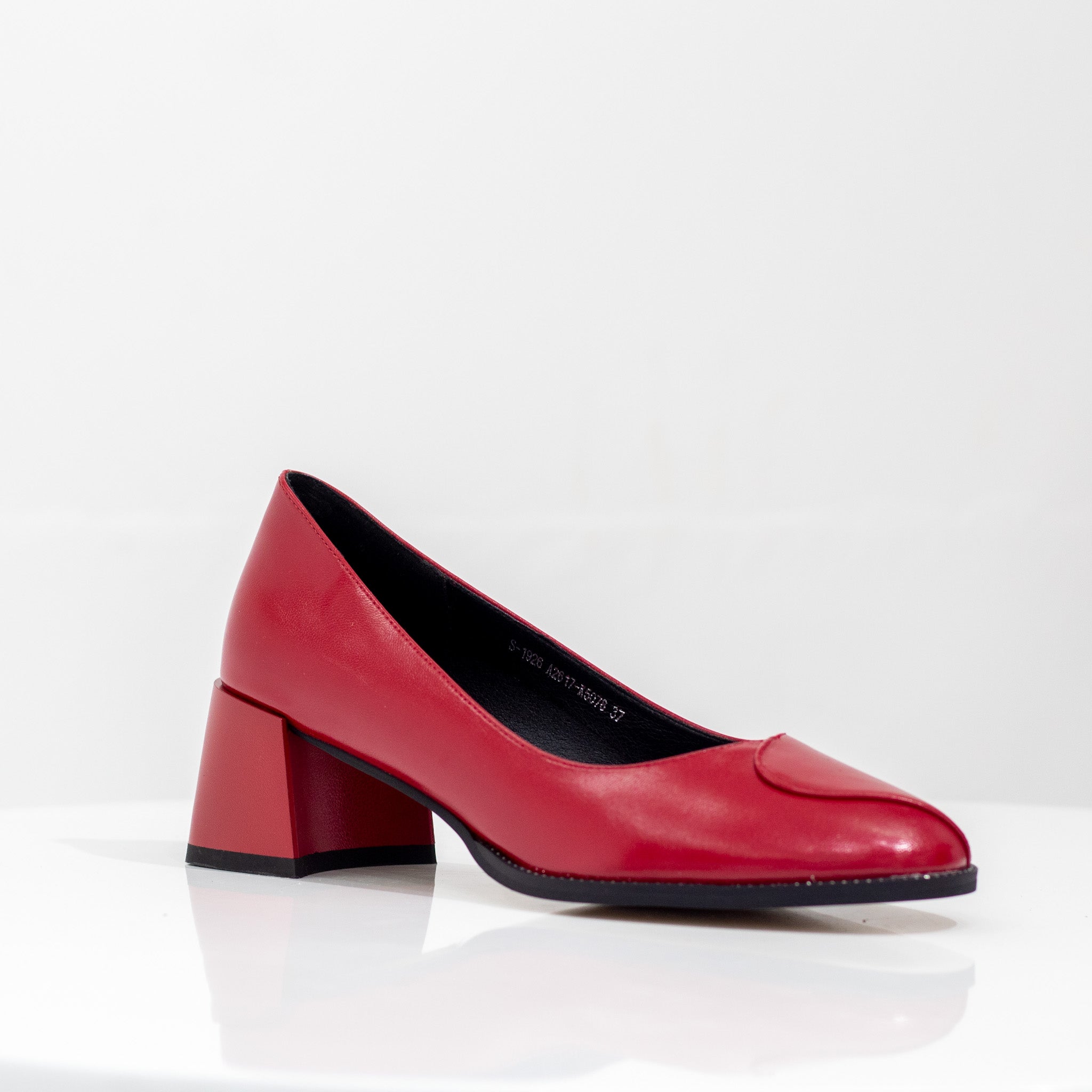 Martha comfy block heel court shoe red