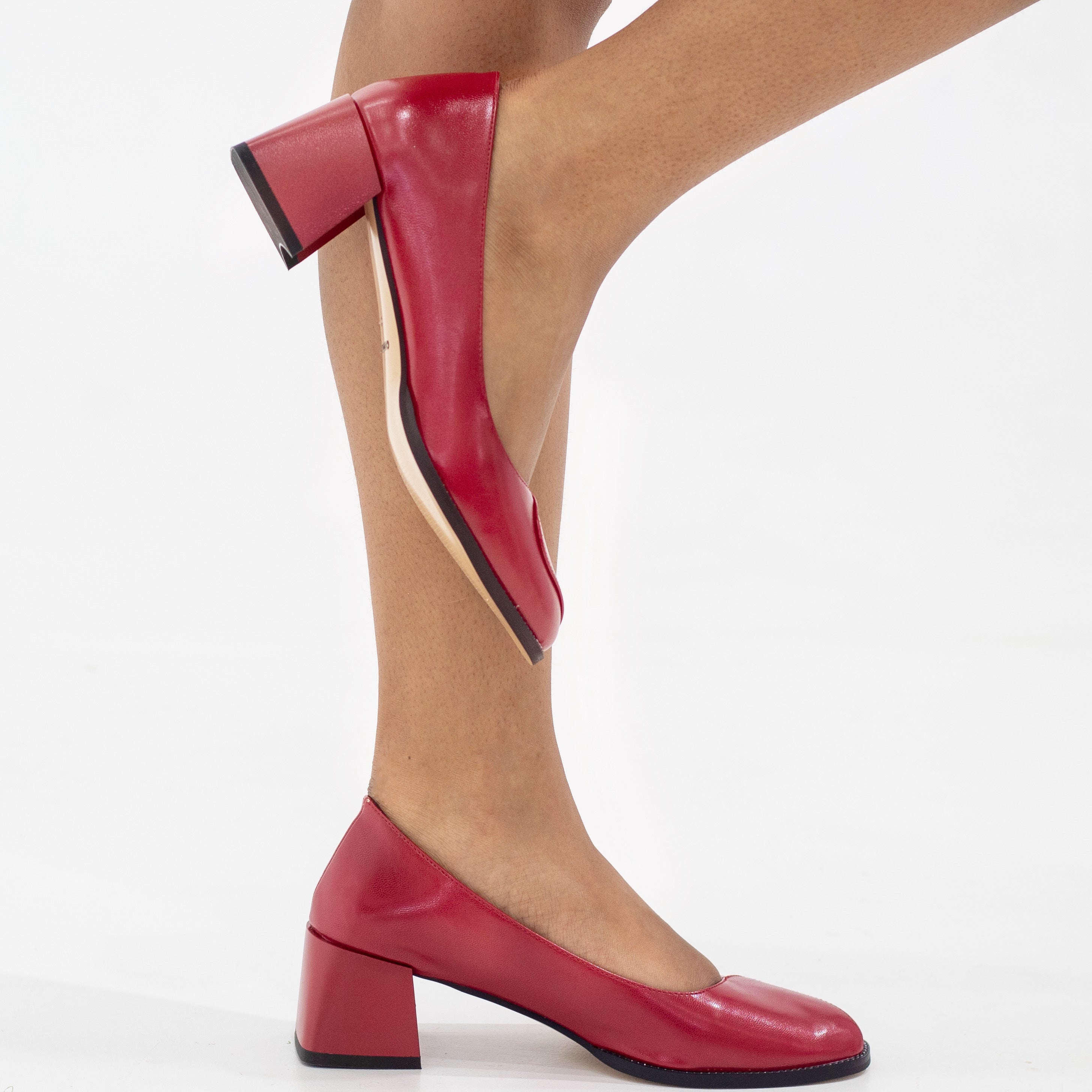 Martha comfy block heel court shoe red