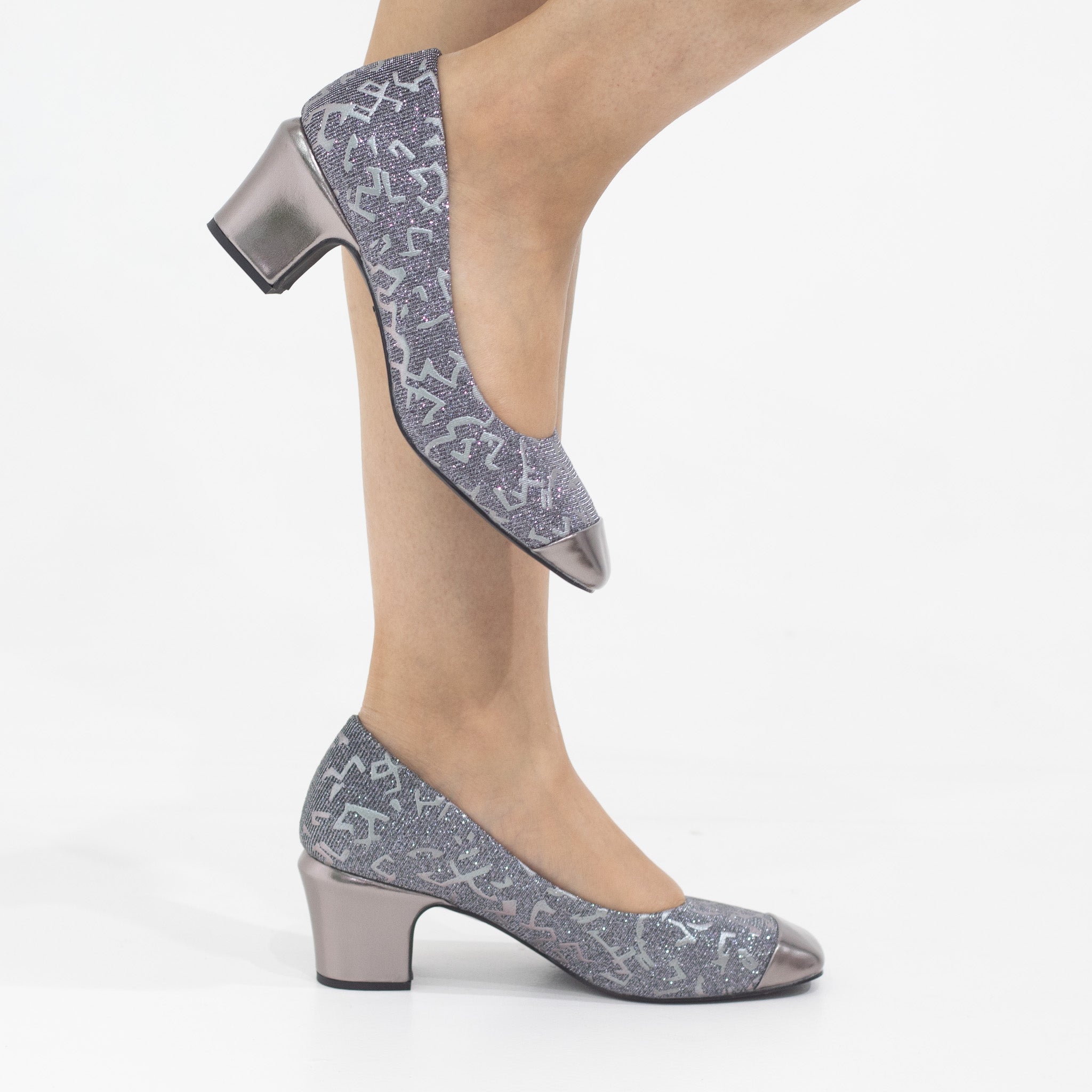 Delilah comfy 5cm heel pointy court shoe pewter