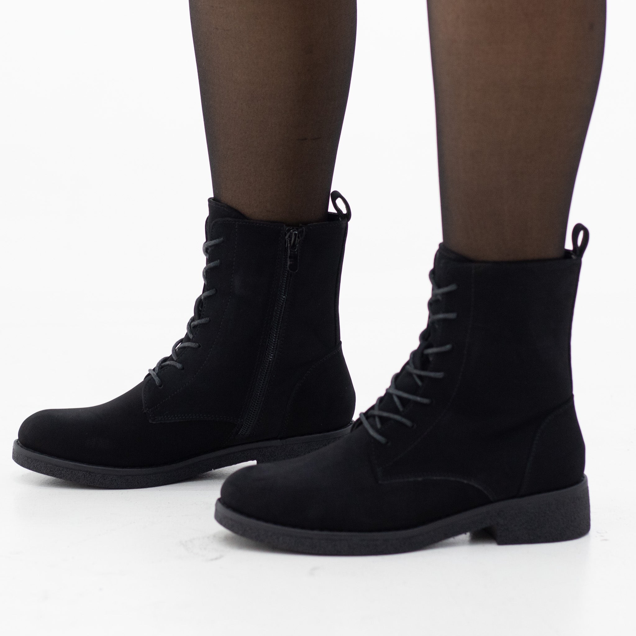 Black suede lace up super mode 3.5cm heel ankle boot cancer