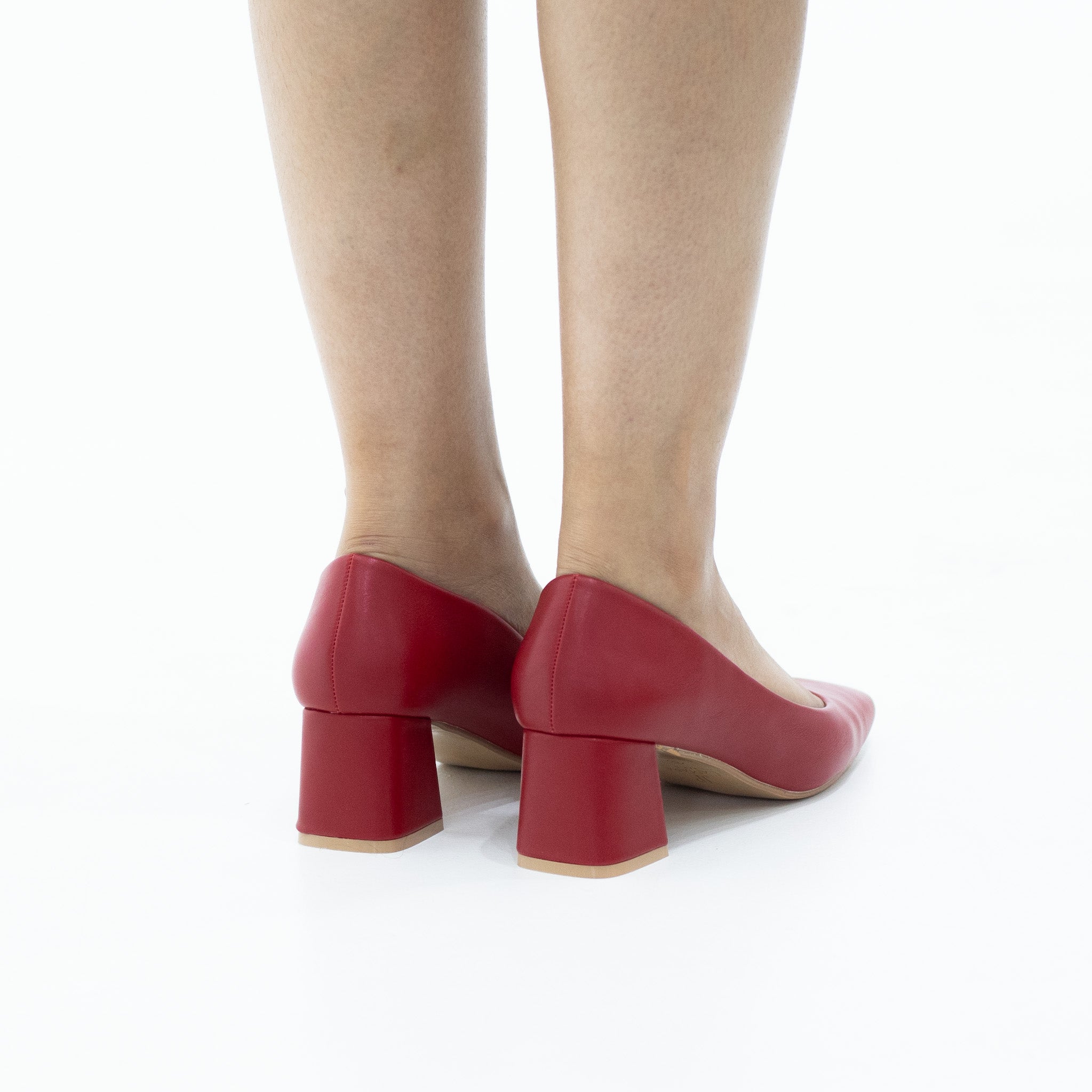 Red comfort  5.5cm heel court shoe wera