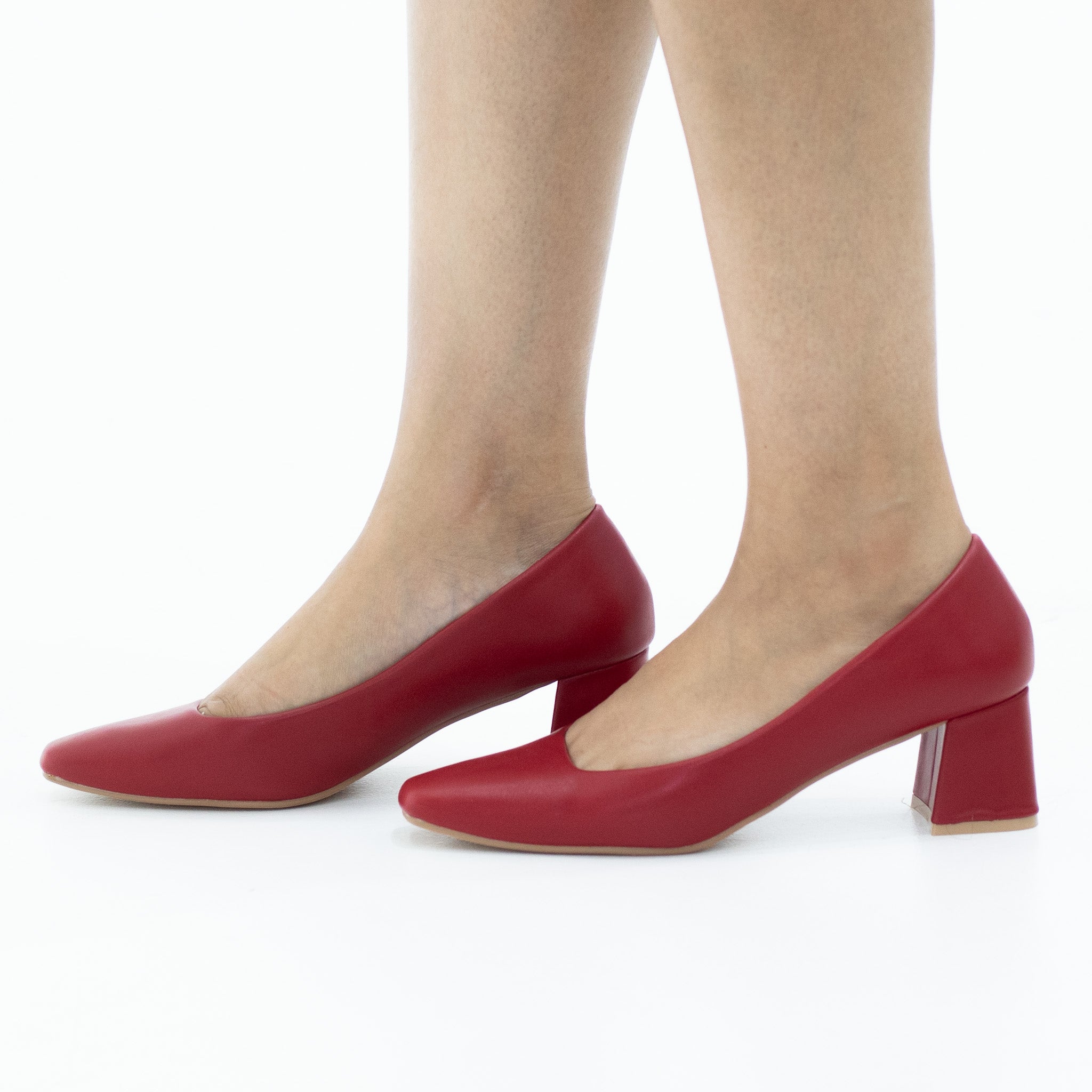Red comfort  5.5cm heel court shoe wera